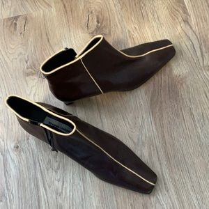 Vero Cuoio ankle boots. Like new.